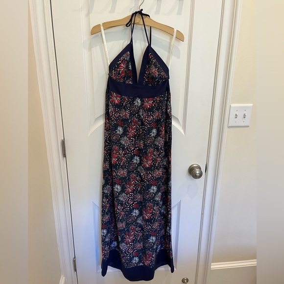 Sail to Sable Dresses & Skirts - Sail to Sable Halter Fireworks Silk Maxi Dress Women’s Size Medium M EUC